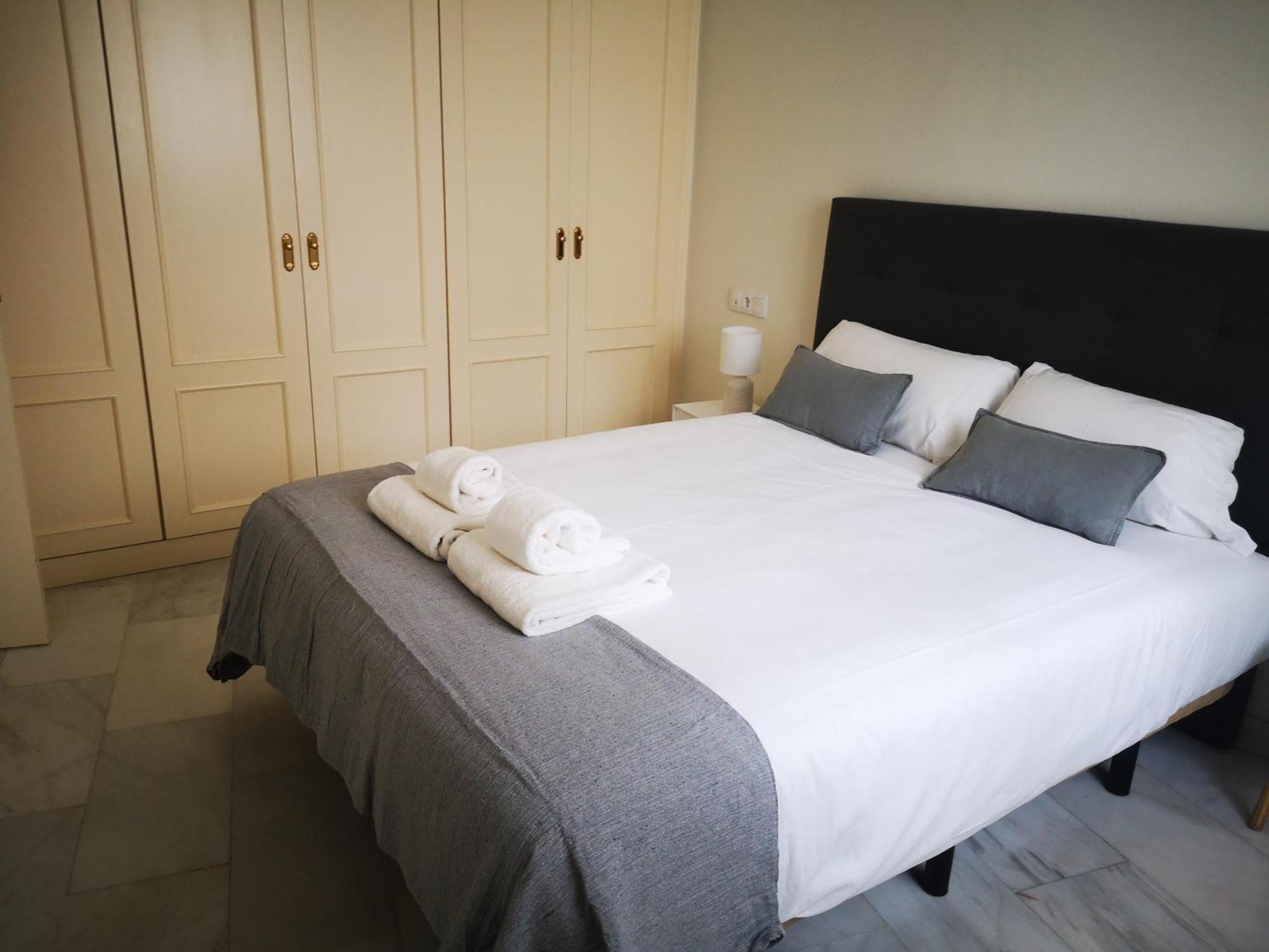 Charming Bright Apartment With Balconies On Cuesta Del Rosario Sevilla Dış mekan fotoğraf